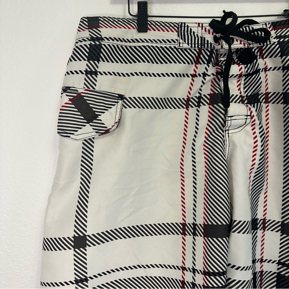 Men’s OP Swim Trunks White w/ Black & Red Plaid – Size 38 - Picture 2 of 6